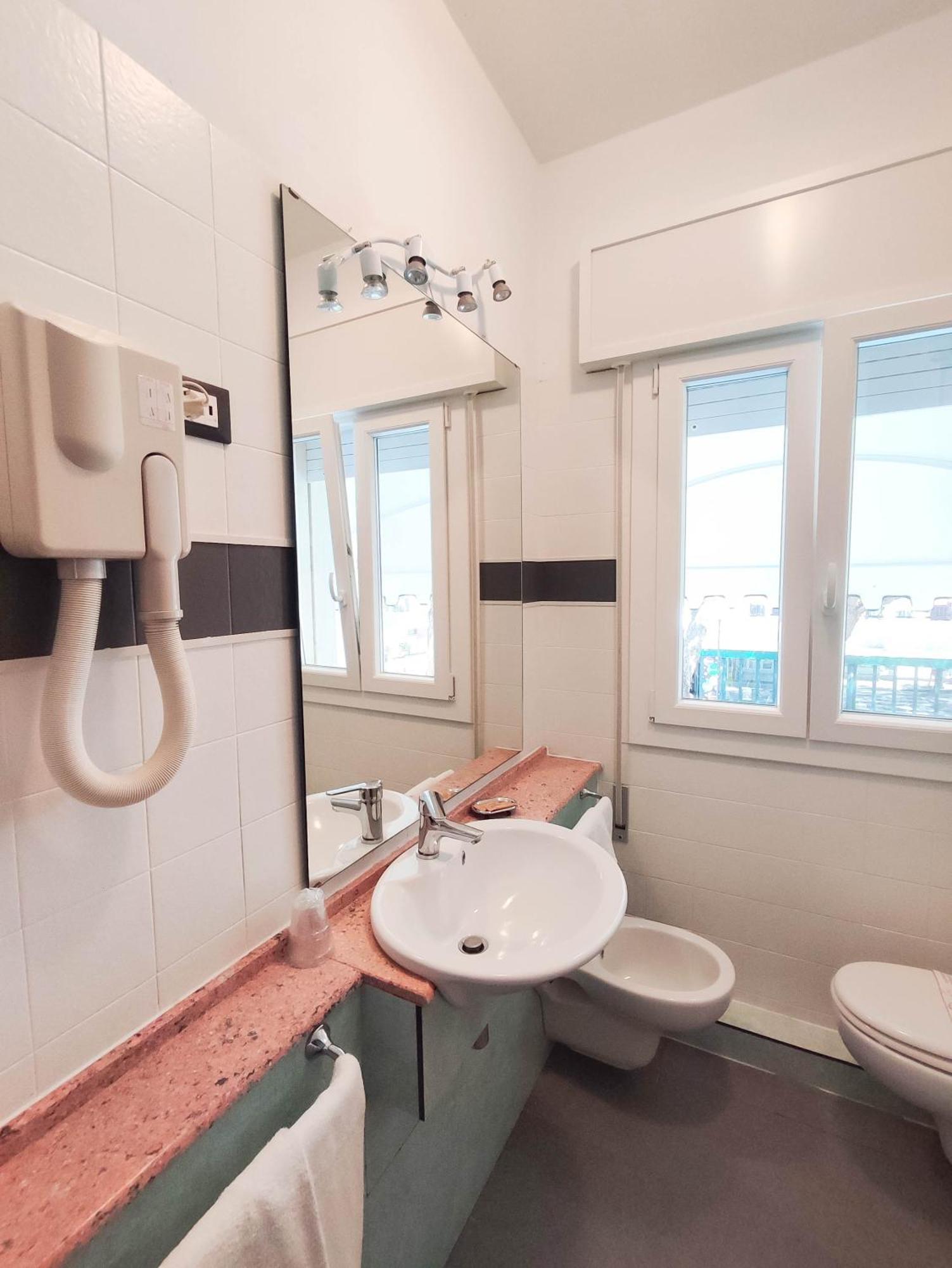 Hotel Riviera Lido di Jesolo Kültér fotó
